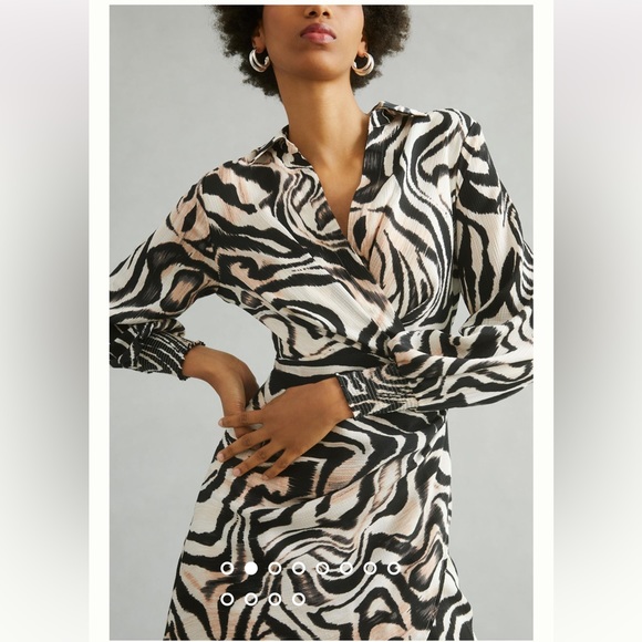 Anthropologie NWT Printed Wrap Dress Size 0. - Picture 2 of 15